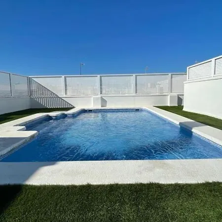 Precioso Con Piscina En Apartmán